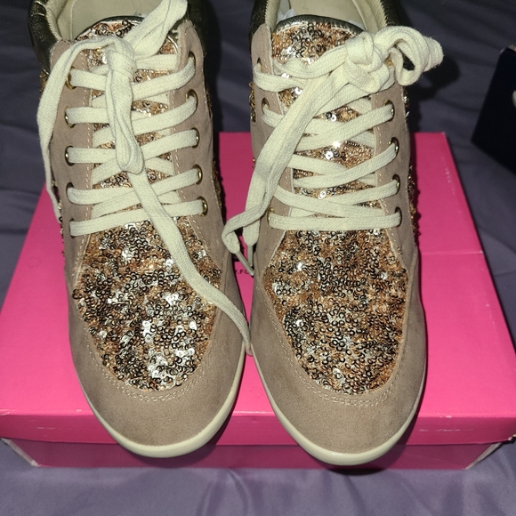 Forever 21 brand new shoes - Picture 4 of 5